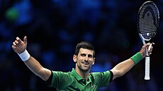 Novak Djokovič slaví vítězství Turnaje mistrů