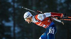 Michal Krmá bhem úvodního vytrvalostního závodu v Kontiolahti.