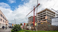 Stavba pavilonu urgentního p�íjmu v areálu pardubické nemocnice
