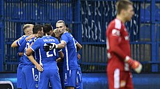Liberečtí fotbalisté se radují v pohárovém utkání proti Olomouci.