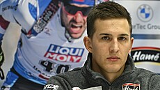 Biatlonista  Joná� Mare�ek na tiskové konferenci �eského svazu biatlonu p�ed...
