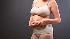 Problém nastává i tím, �e �eny po porodu mají jiná t�la, která jim p�ipadají...