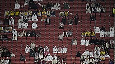 Pohled na prázdné sedačky během zahajovacího zápasu MS mezi domácím Katarem a...