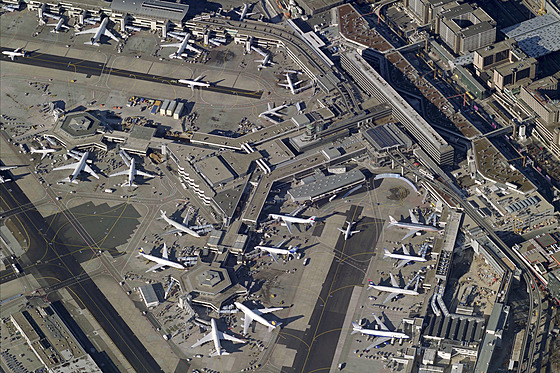 Leti�t� ve Frankfurtu (2008)