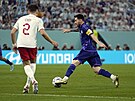 Argentinec Lionel Messi bhem utkání s Polskem.