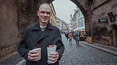 SVAÁK A TRDELNÍK. Spokojený Chris Froome na návtv Prahy.