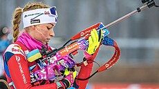 Markéta Davidová se chystá na st�elbu vestoje b�hem vytrvalostního závodu v...