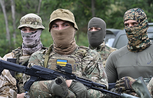 Nejsme netvoři ani gangsteři. Čečenci na Ukrajině bojují s Rusy i předsudky