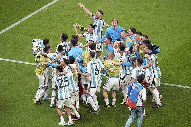 20. DEN MS: Dva penaltové rozstřely, semifinále pro Chorvatsko a Argentinu