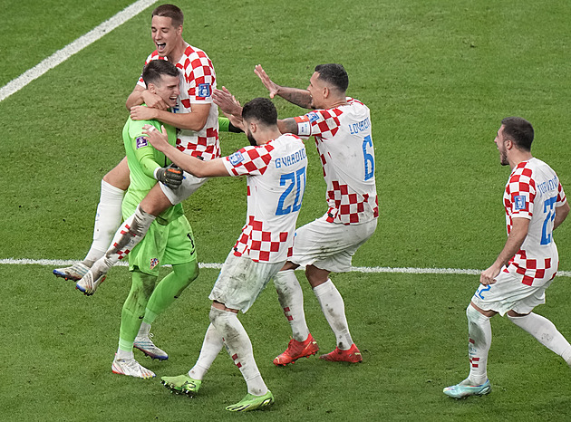 Japonsko - Chorvatsko 1:1, na pen. 1:3. Livakovič v rozstřelu chytil tři rány