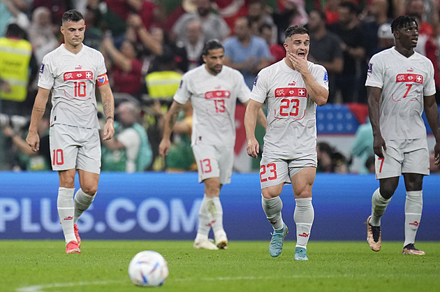 Švýcaři musí kousat největší výprask v historii. Na místě je omluva, hlesl Shaqiri