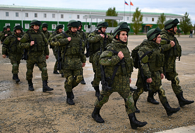 Ukrajina vyřadila z bojů už tři sta tisíc ruských vojáků, hlásí generální štáb