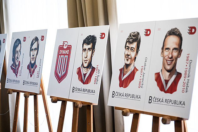 Hokejový klub Dynamo vydal známky s podobiznami hráčů, platit budou navěky