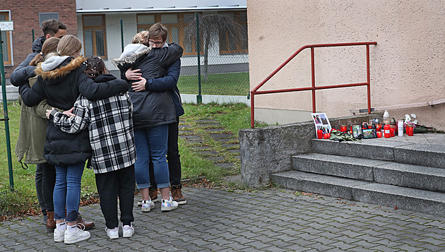 Skaut, student a varhaník. V Bašce oplakávají zavražděného mladíka