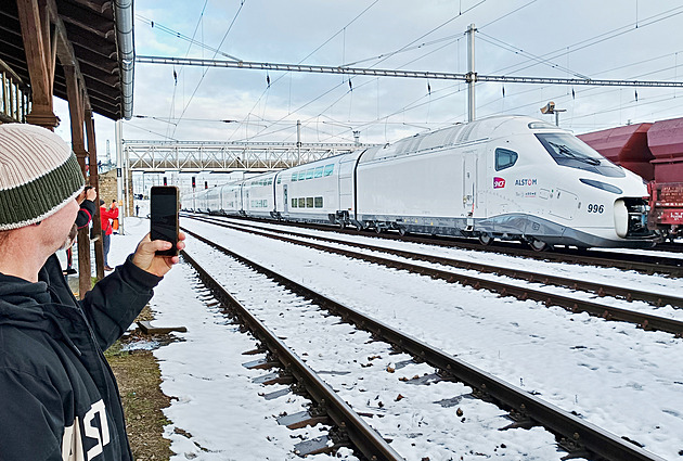 Nový rychlovlak TGV dorazil do Česka, ve Francii má začít jezdit za dva roky