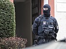 Policie provádí ve Frankfurtu razii proti krajn pravicové skupin ítí...