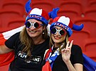 Francouzské fanynky ped startem osmifinále proti Polsku