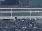 Satelitní snímek z letecké základny Engels u Saratova v Rusku (3. prosince 2022)