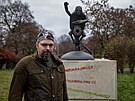 Autor sochy na Praze 6, amatérský socha a ková Daniel Dostál. (5. prosince...