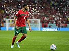Marocký obránce Araf Hakimí v prbhu utkání osmifinále mistrovství svta...