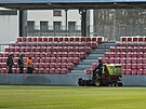 Nov sedaky na fotbalovm stadionu v Pardubicch (1. 12. 2022)