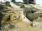 Rekonstrukce kaskdov fontny v zmeck zahrad eskho Krumlova v roce 1997.