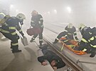 Zchrani, hasii a policist cviili zsah pi poru tramvaje v tunelu v...