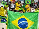 Brazilský fanouek ped zápasem s Kamerunem na mistrovství svta 2022.