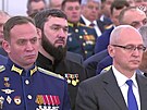 Hrdinové Ruska poslouchají projev prezidenta Vladimira Putina (8.12.2022)