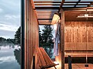 Plovoucí sauna nabízí naprosté soukromí a klid.