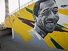 Obí podobizna Pelého zdobí ze Chalífova mezinárodního stadionu v Dauhá.