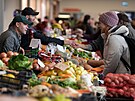 Nákup potravin na jedné z budapeských trnic (3. prosince 2022)