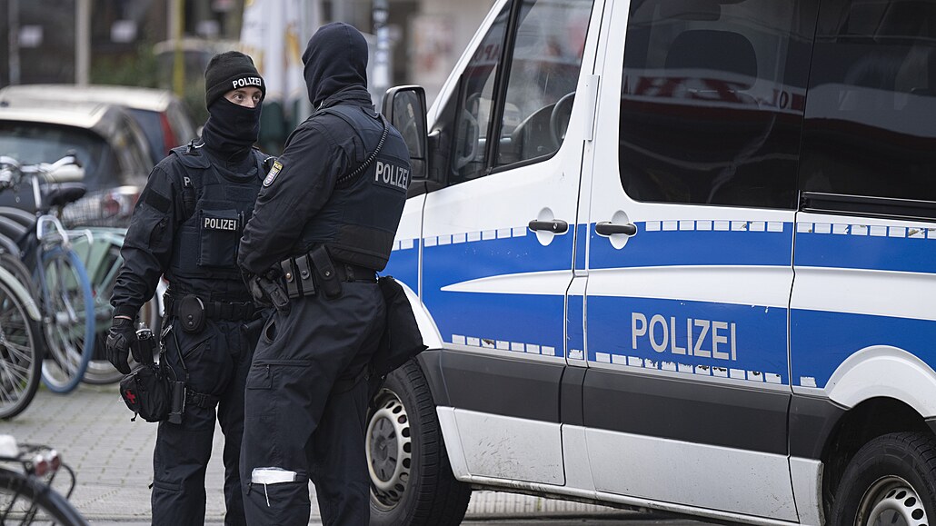Policie provádí ve Frankfurtu razii proti krajně pravicové skupině Říšští...