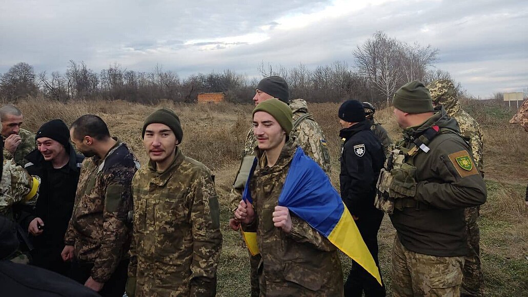 Propu�t�ní vále�ní zajatci