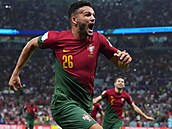 Portugalský útočník Goncalo Ramos se raduje ze svého gólu proti Švýcarsku v...