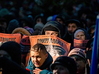 Demisi!. Příznivci strany Šor, která organizuje v Moldavsku řadu protestních...