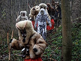 Tradiní mikuláská obchzka ve Valaské Polance. (3.prosince 2022)