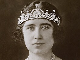 Vévodkyn z Yorku Albta Bowes-Lyonová, pozdjí královna matka (1923)