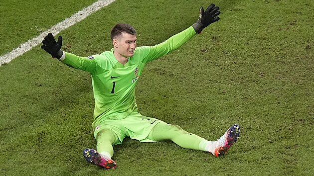 Chorvatsk� brank�� Dominik Livakovi�, hrdina penaltov�ho rozst�elu v osmifin�le...