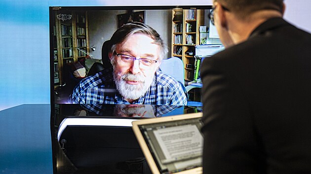 Hostem po�adu Rozst�el je hungarista PhDr. Ev�en G�l.