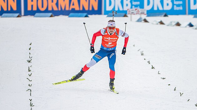 Jakub tvrteck bhem sprintu v Hochfilzenu.