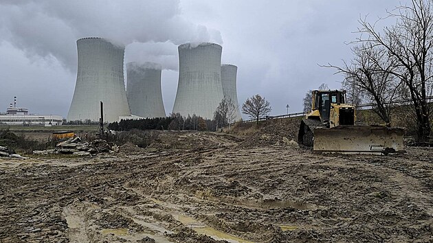 Firma provedla geologick� pr�zkum m�sta, kde by mohl st�t are�l s mal�m modul�rn�m reaktorem.