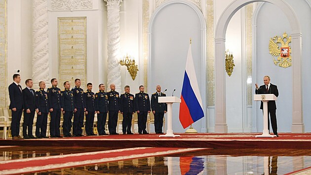 Rusk prezident Vladimir Putin vyzdvihuje Hrdiny Ruska (8.12.2022)