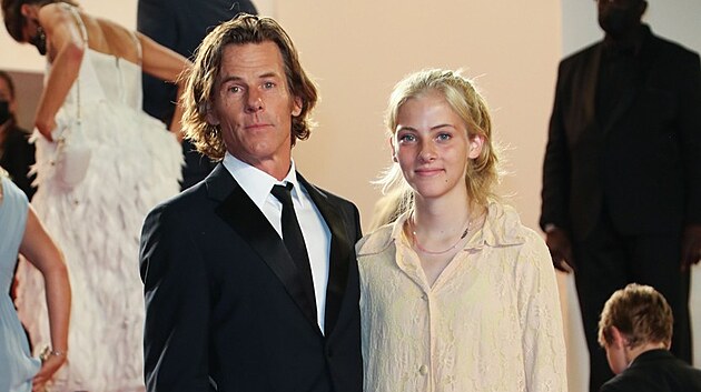 Manel Julie Robertsov, kameraman Danny Moder s dcerou Hazel (Cannes, 2022)