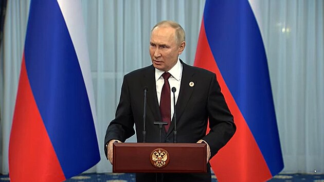 Věřit můžete jenom mně, tvrdil Putin na tiskové konferenci