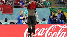 Smutnící belgický útoník Romelu Lukaku v utkání s Chorvatskem.