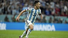 Stelec rozhodující penalty Lautaro Martínez z Argentiny.
