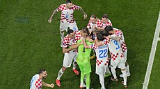 Chorvattí fotbalisté se radují z postupu do tvrtfinále mistrovství svta.