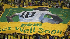 Transparent s brazilskou legendou Pelém pi osmifinále mistrovství svta