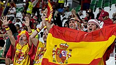 Fanouci panlska podporují svj tým bhem osmifinálového utkání mistrovství...